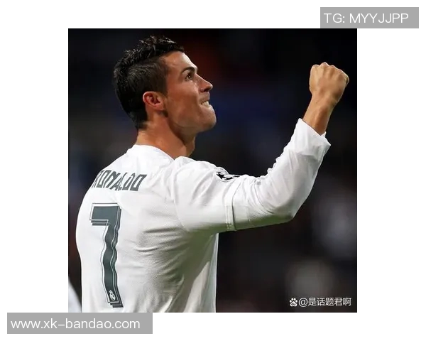 门兴主帅谈少一人作战的荣耀时刻为球队展现的拼搏精神感到无比自豪 门兴主帅谈少一人作战的荣耀时刻为球队展现的拼搏精神感到无比自豪