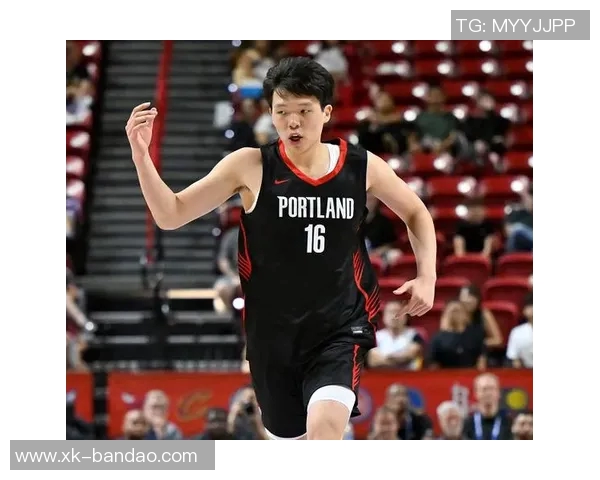 媒体人建议杨瀚森坚持三分球策略场均命中一记将展现超强实力 媒体人建议杨瀚森坚持三分球策略场均命中一记将展现超强实力